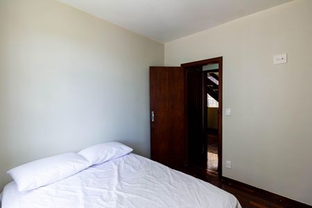Apartamento à venda com 196m², 3 quartos e 2 vagasQuarto 2
