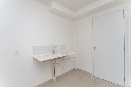 Cozinha Americana de apartamento para alugar com 1 quarto, 27m² em Parque Industrial Tomas Edson, São Paulo
