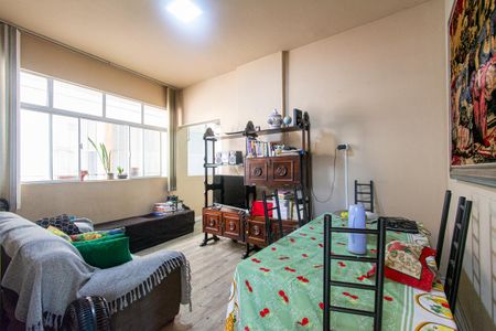 Apartamento à venda com 60m², 2 quartos e sem vagaSala