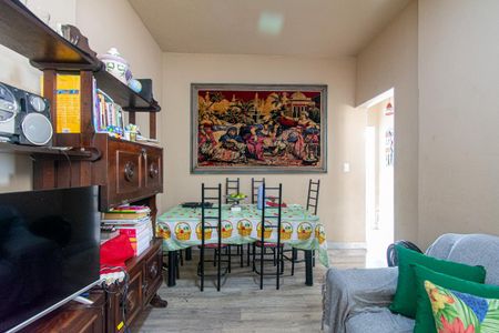 Apartamento à venda com 60m², 2 quartos e sem vagaSala