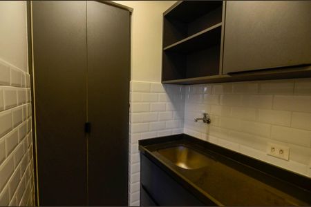 Apartamento à venda com 64m², 2 quartos e 1 vagaÁrea de Serviço