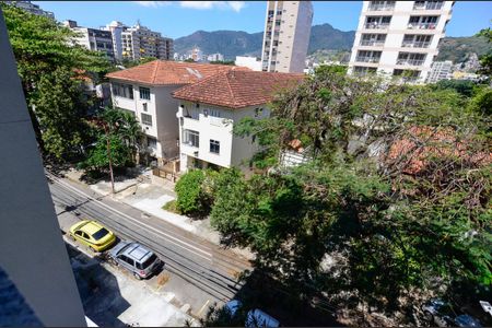 Apartamento à venda com 64m², 2 quartos e 1 vagaSala