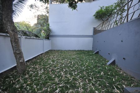 Casa para alugar com 370m², 4 quartos e 6 vagasJardim