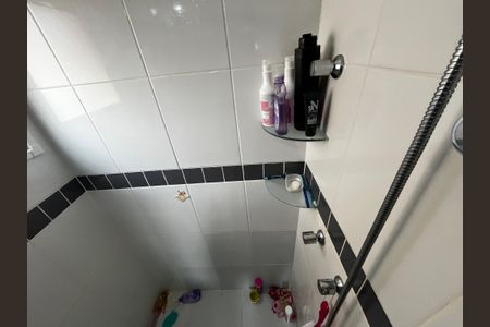 Apartamento à venda com 57m², 2 quartos e 2 vagasBanheiro da Suíte