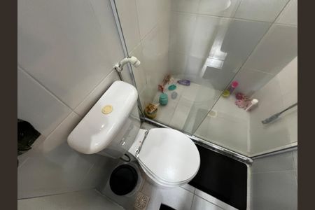 Apartamento à venda com 57m², 2 quartos e 2 vagasBanheiro da Suíte