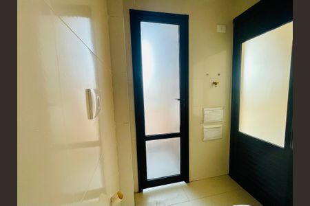 Apartamento à venda com 68m², 2 quartos e 1 vaga Apartamento à venda com 68m², 2 quartos e 1 vagaÁrea de Serviço