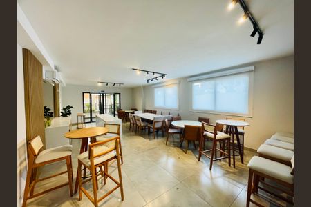 Apartamento à venda com 68m², 2 quartos e 1 vaga Apartamento à venda com 68m², 2 quartos e 1 vagaÁrea comum - Salão de Festas