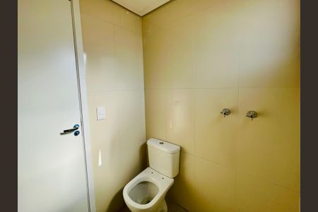 Apartamento à venda com 68m², 2 quartos e 1 vaga Apartamento à venda com 68m², 2 quartos e 1 vagaBanheiro Social