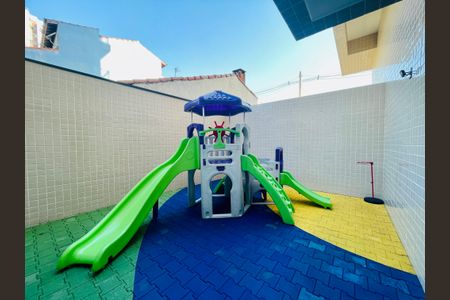 Apartamento à venda com 68m², 2 quartos e 1 vaga Apartamento à venda com 68m², 2 quartos e 1 vagaÁrea comum - Playground