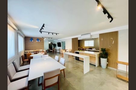 Apartamento à venda com 68m², 2 quartos e 1 vaga Apartamento à venda com 68m², 2 quartos e 1 vagaÁrea comum - Salão de Festas