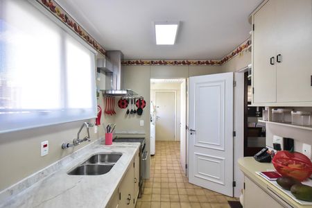 Apartamento à venda com 157m², 3 quartos e 4 vagasCozinha