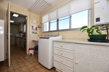 Apartamento à venda com 157m², 3 quartos e 4 vagasÁrea de Serviço