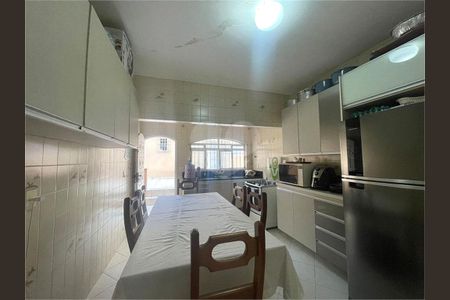 Casa à venda com 2 quartos, 290m² em Parque Reboucas, São Paulo