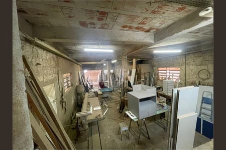 Casa à venda com 2 quartos, 290m² em Parque Reboucas, São Paulo