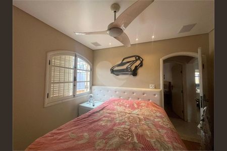 Casa à venda com 2 quartos, 290m² em Parque Reboucas, São Paulo