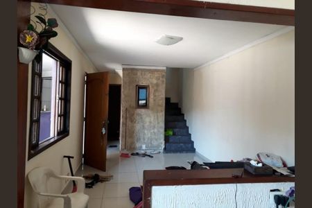 Casa à venda com 4 quartos, 103m² em Jardim Maria Rosa, Taboão da Serra