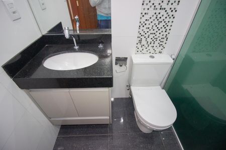 Casa para alugar com 245m², 4 quartos e 8 vagasBanheiro Social