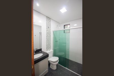 Casa para alugar com 245m², 4 quartos e 8 vagasBanheiro Social