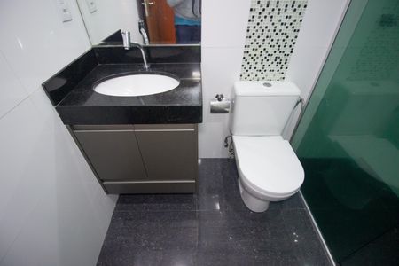 Casa para alugar com 245m², 4 quartos e 8 vagasBanheiro da Suíte