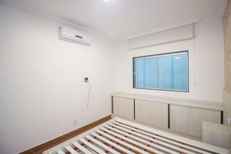 Casa para alugar com 245m², 4 quartos e 8 vagasSuíte