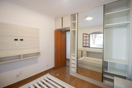 Casa para alugar com 245m², 4 quartos e 8 vagasQuarto 1