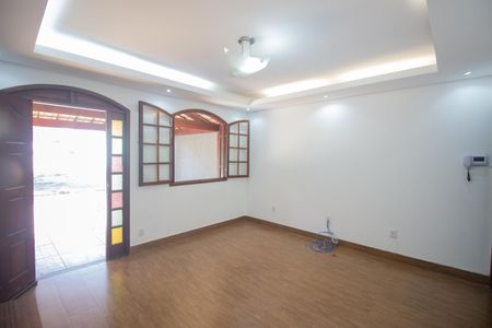Sala de casa à venda com 4 quartos, 245m² em Fonte Grande, Contagem