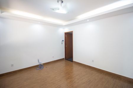 Sala de casa à venda com 4 quartos, 245m² em Fonte Grande, Contagem
