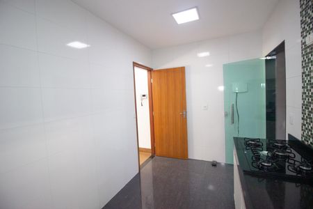 Casa para alugar com 245m², 4 quartos e 8 vagasCozinha