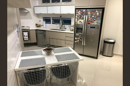 Apartamento à venda com 168m², 3 quartos e 3 vagas