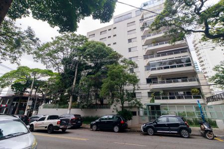 Apartamento à venda com 331m², 4 quartos e sem vaga Apartamento à venda com 331m², 4 quartos e sem vagaFachada
