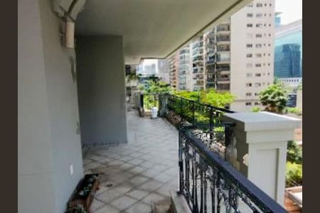 Apartamento à venda com 357m², 2 quartos e 4 vagas