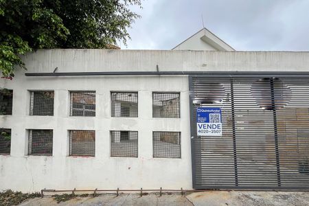 Casa à venda com 220m², 3 quartos e 2 vagasFachada 