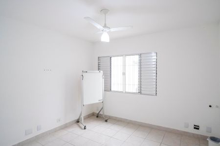 Casa à venda com 220m², 3 quartos e 2 vagasQuarto 2