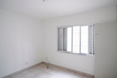 Casa à venda com 220m², 3 quartos e 2 vagasSuíte