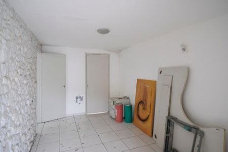 Casa à venda com 220m², 3 quartos e 2 vagasSala 2