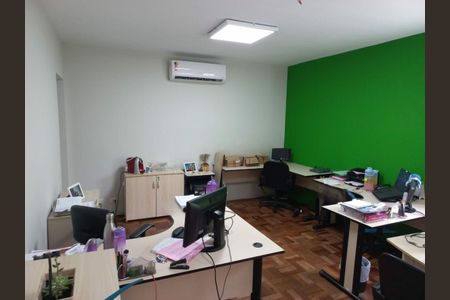 Casa à venda com 300m², 4 quartos e sem vaga