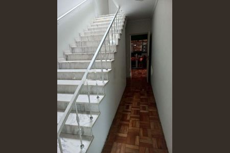 Casa à venda com 300m², 4 quartos e sem vaga