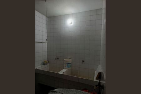 Casa à venda com 300m², 4 quartos e sem vaga