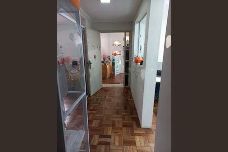 Casa à venda com 300m², 4 quartos e sem vaga
