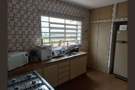 Casa à venda com 300m², 4 quartos e sem vaga