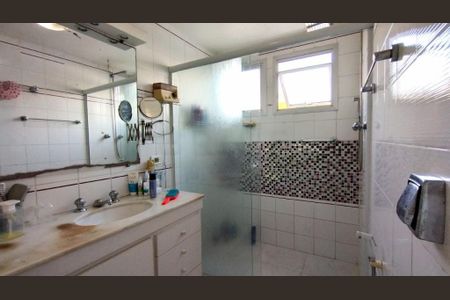 Apartamento para alugar com 146m², 4 quartos e 2 vagas