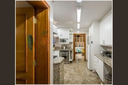 Casa à venda com 630m², 5 quartos e 6 vagas