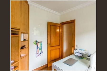 Casa à venda com 630m², 5 quartos e 6 vagas