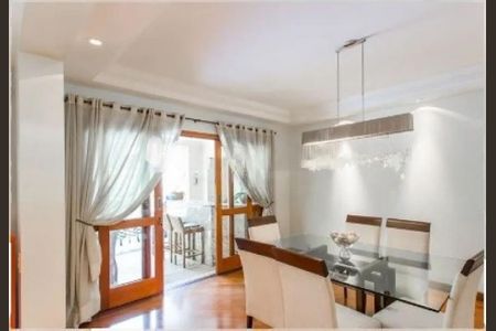 Casa à venda com 630m², 5 quartos e 6 vagas