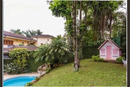 Casa à venda com 630m², 5 quartos e 6 vagas