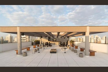 Studio à venda com 35m², 1 quarto e 1 vaga Studio à venda com 35m², 1 quarto e 1 vagaÁrea comum - Churrasqueira / Cobertura