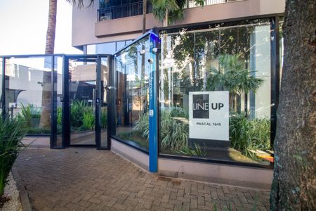 Studio à venda com 35m², 1 quarto e 1 vaga Studio à venda com 35m², 1 quarto e 1 vagaFachada e portaria