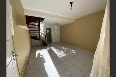 Casa à venda com 2 quartos, 75m² em Brooklin, São Paulo