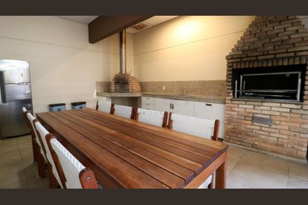 Apartamento à venda com 2 quartos, 77m² em Vila Alexandria, São Paulo