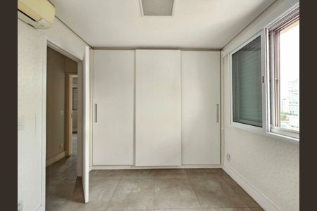 Apartamento à venda com 153m², 2 quartos e 3 vagas